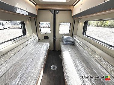  2025-autotrail-v-line-610-se-for-sale-at5221-35.jpg