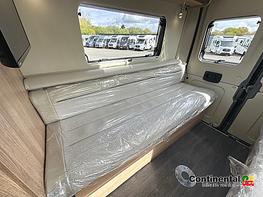  2025-autotrail-v-line-610-se-for-sale-at5221-37.jpg