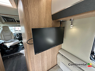  2025-autotrail-v-line-610-se-for-sale-at5221-40.jpg