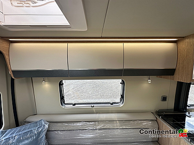  2025-autotrail-v-line-610-se-for-sale-at5221-45.jpg
