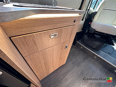  2025-autotrail-v-line-610-sport-for-sale-at5213-27.jpg