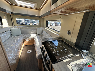 2025-autotrail-v-line-610-sport-for-sale-at5213-56.jpg