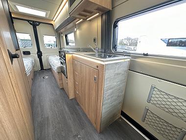  2025-autotrail-v-line-635-se-for-sale-at5200-17.jpg