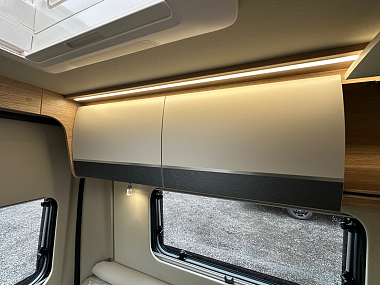  2025-autotrail-v-line-635-se-for-sale-at5200-35.jpg