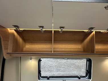  2025-autotrail-v-line-635-se-for-sale-at5200-36.jpg