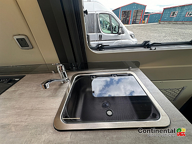 2025-autotrail-v-line-635-sport-for-sale-at5242-23.jpg