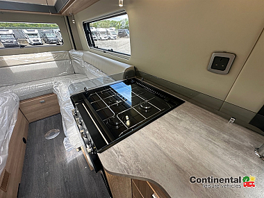  2025-autotrail-v-line-635-sport-for-sale-at5242-25.jpg