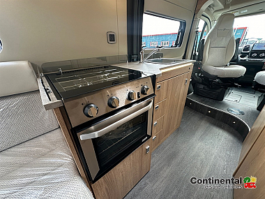  2025-autotrail-v-line-635-sport-for-sale-at5242-28.jpg