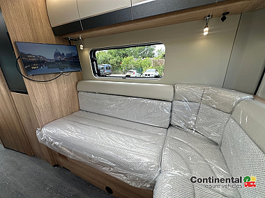  2025-autotrail-v-line-635-sport-for-sale-at5242-36.jpg