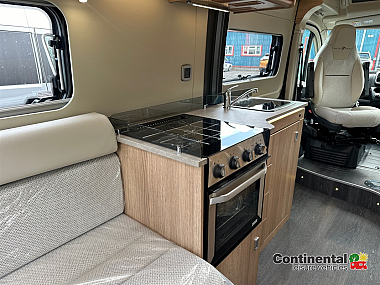  2025-autotrail-v-line-635-sport-for-sale-at5242-39.jpg