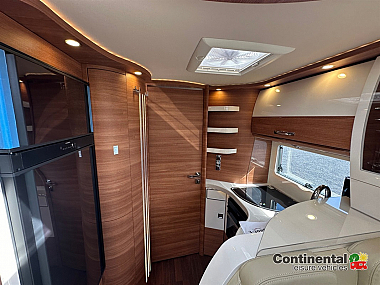  2025-carthago-c-line-i-49-le-l-for-sale-ca5210-45.jpg