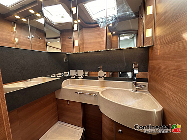  2025-carthago-c-line-i-49-le-l-for-sale-ca5210-52.jpg