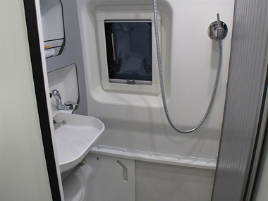  uc6050-washroom-5.jpg