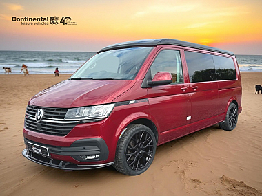  uc6253-beach-scene_1.jpg