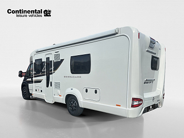  zfa25000002j41130-03-rear-left.jpg