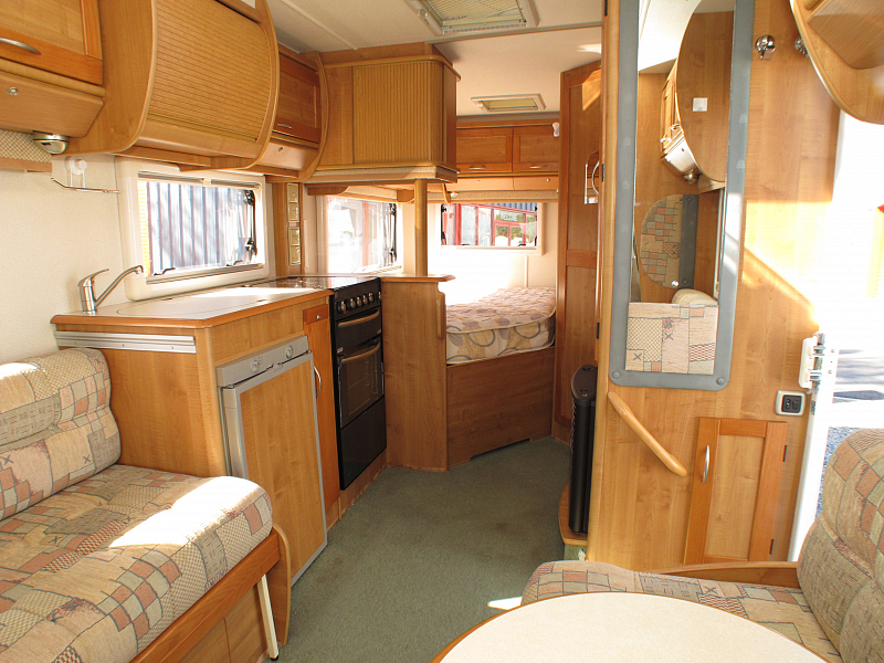  2004-autotrail-cheyenne-632-for-sale-uc5572-41.jpg