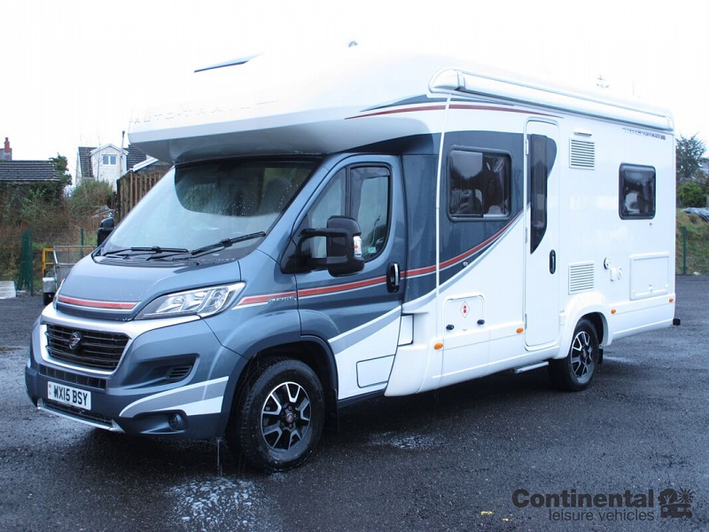  2015-autotrail-tracker-fb-for-sale-uc5838-3.jpg