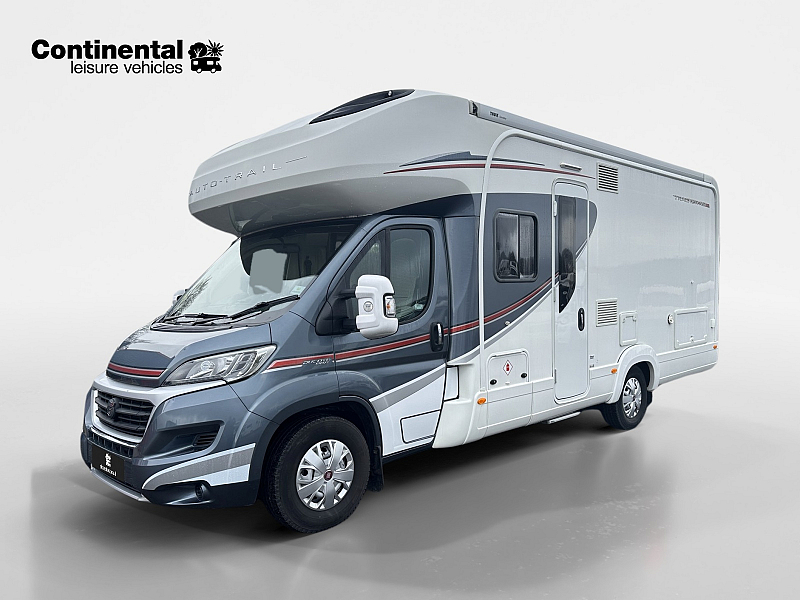  2017-autotrail-tracker-rb-for-sale-uc6003-1.jpg