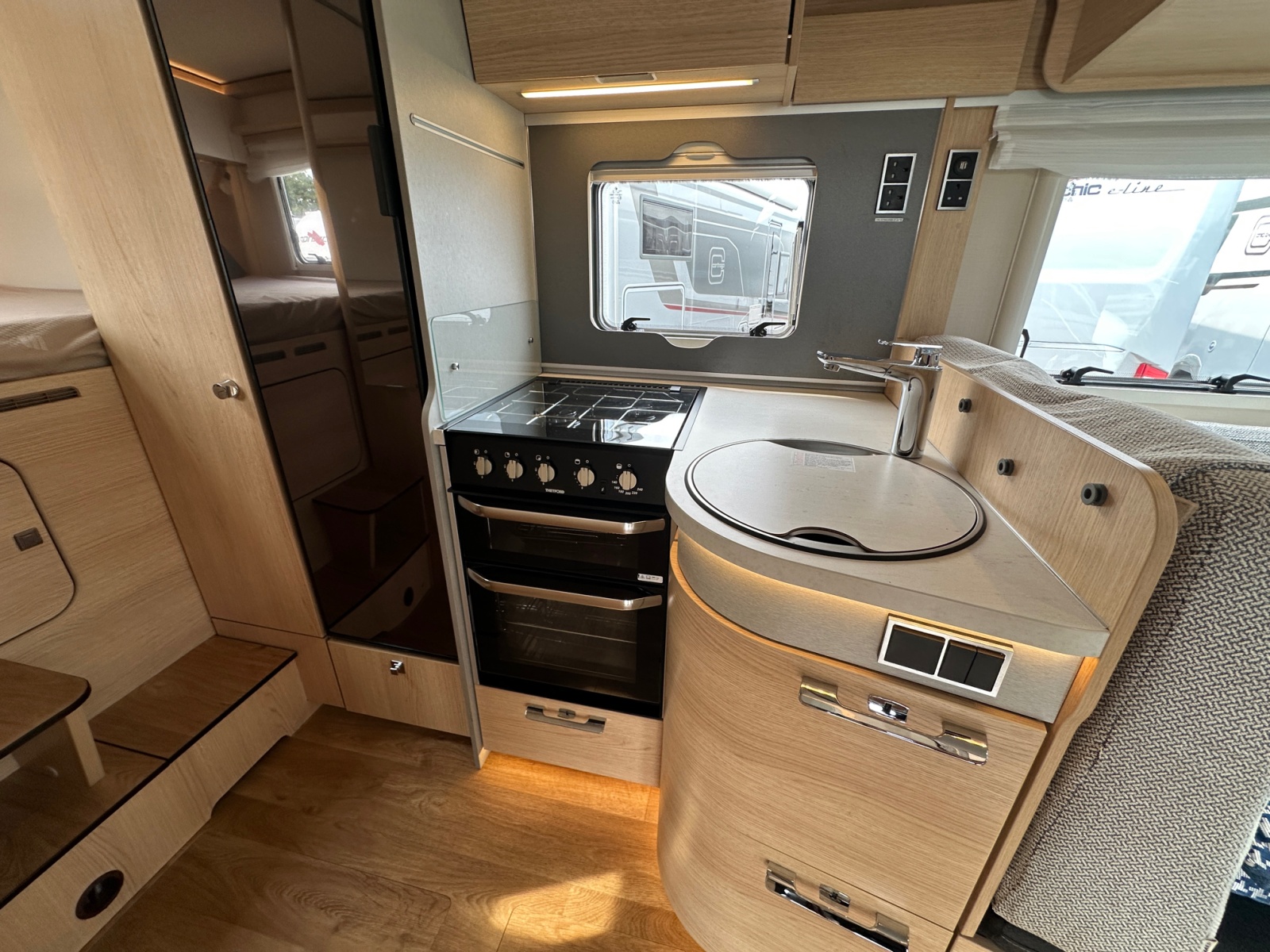 2022 Hymer BMC T 550 WHITELINE For Sale UC6265 25