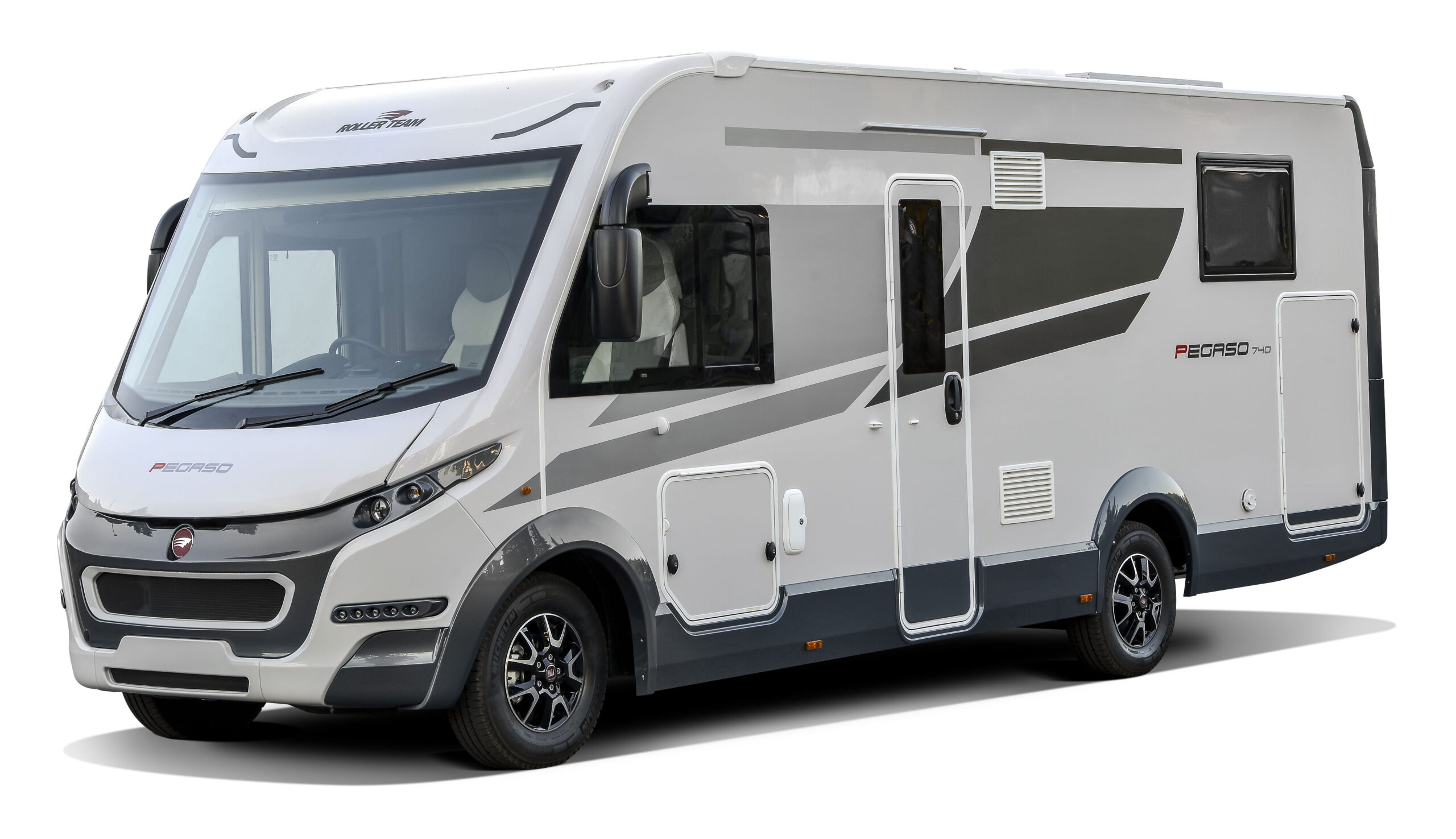 Rt Pegaso 740 Uk 046 Edited Scaled