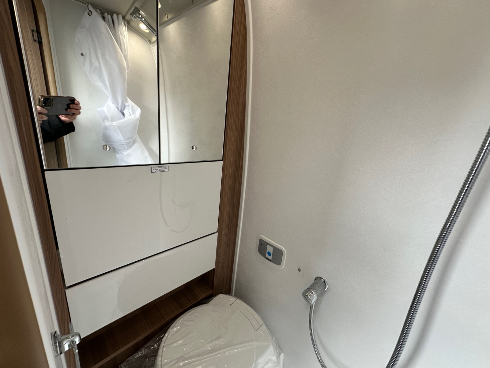 2026 Auto Trail V Line 635 SE Lanzarote Grey For Sale AT5275 44