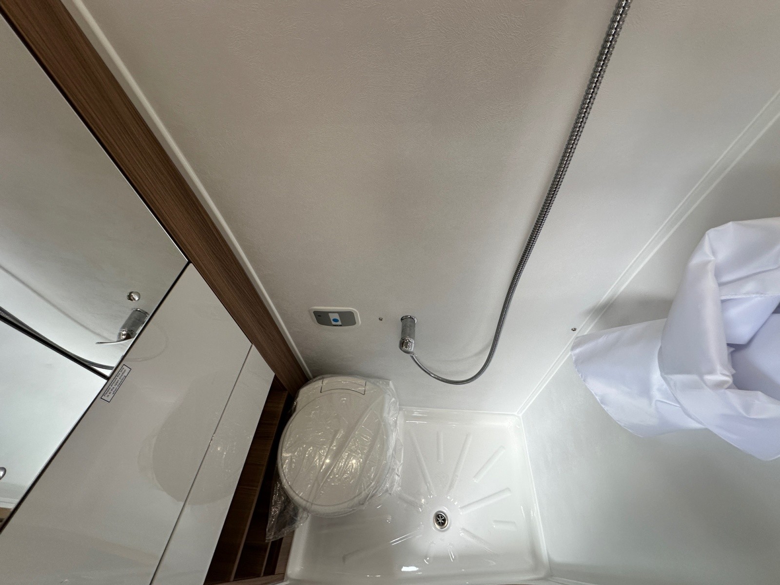 2026 Auto Trail V Line 635 SE Lanzarote Grey For Sale AT5275 48