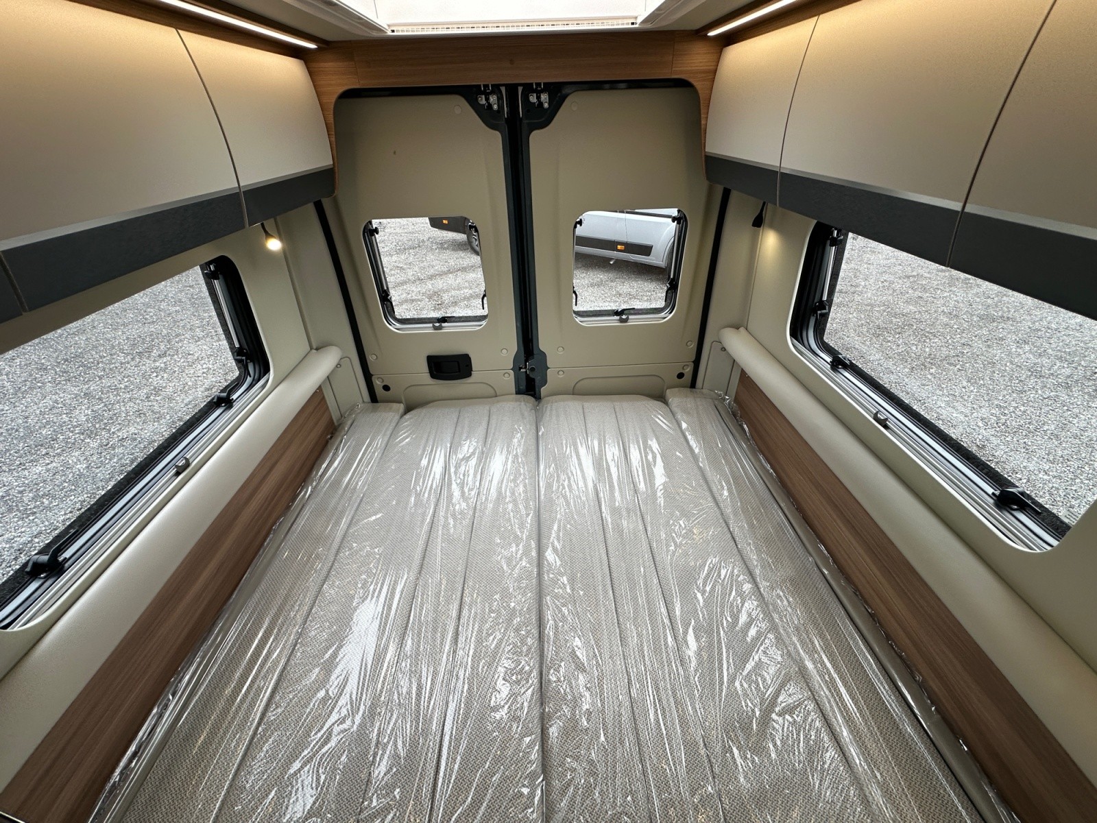 2026 Auto Trail V Line 635 SE Lanzarote Grey For Sale AT5275 57