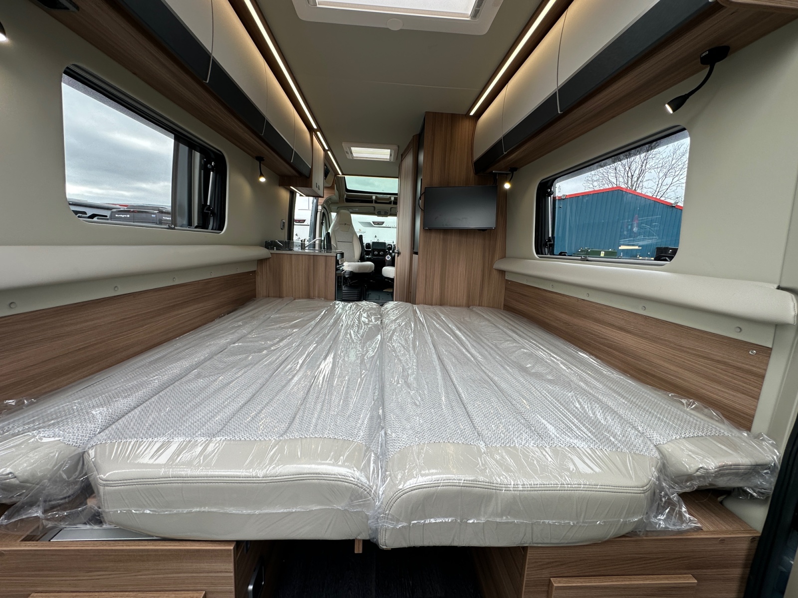 2026 Auto Trail V Line 635 SE Lanzarote Grey For Sale AT5275 58