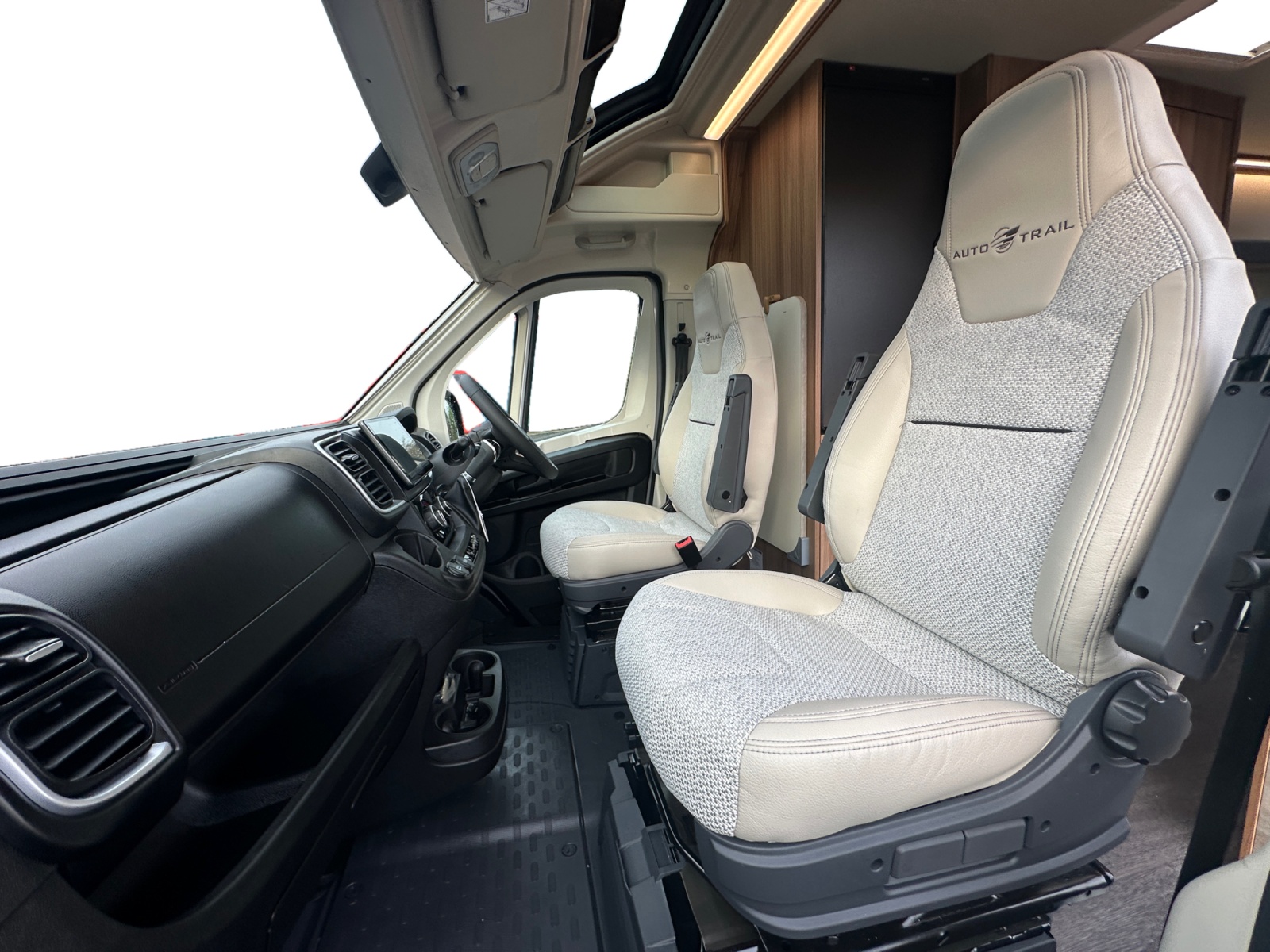 2026 Autotrail V Line 610 SE In Artense Grey For Sale AT5284 119