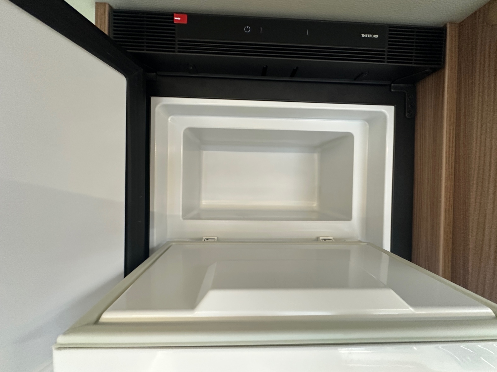 2026 Autotrail V Line 610 SE In Artense Grey For Sale AT5284 39