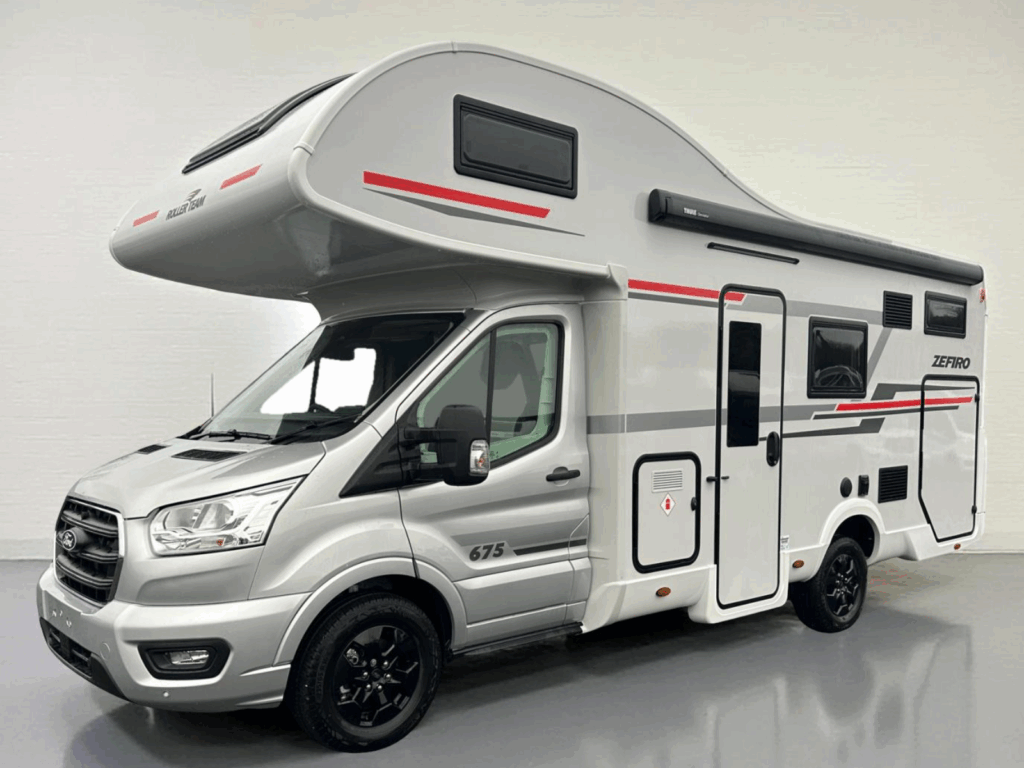 2026 Roller Team Zefiro 675 Moondust Silver nearside external
