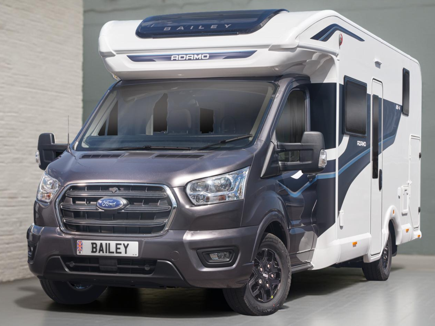 Bailey Adamo 69-4 BM5301