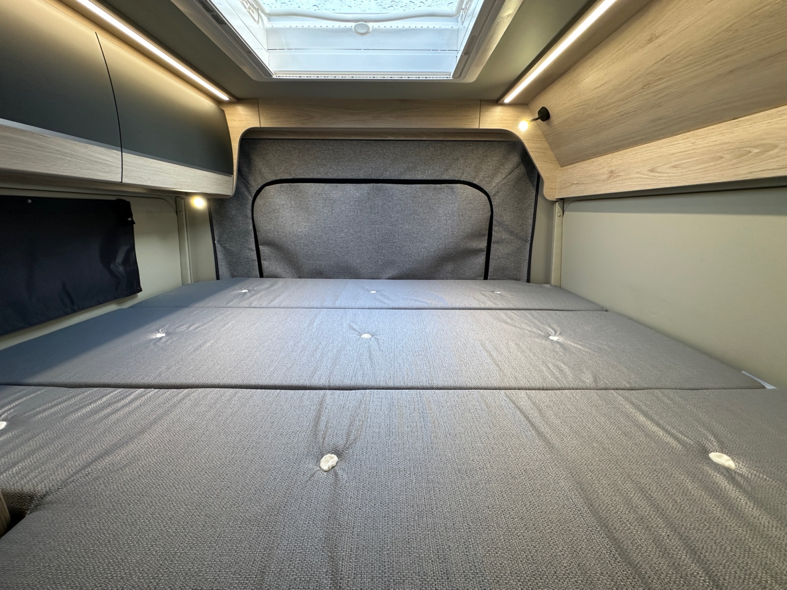 2026 Autotrail Expedition 68 For Sale AT5322 12