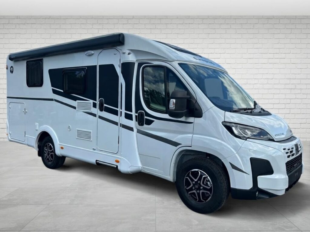 2026 Sunlight V69 with awning and alloy wheels