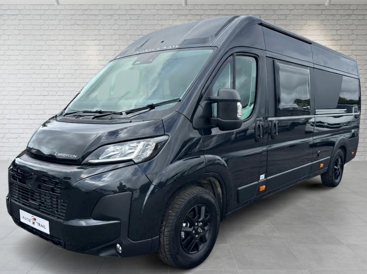 AutoTrail expedition 68 in black